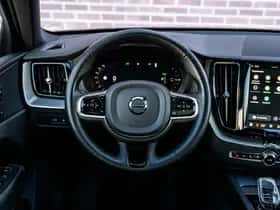 Volvo XC60 thumbnail 4