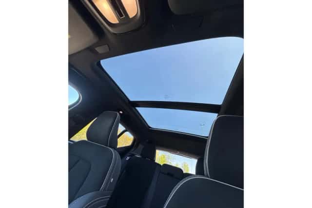 Volvo XC40 (2023) thumbnail 7