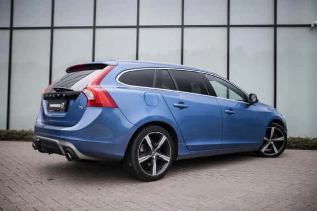 Volvo V60 (2018) thumbnail 3