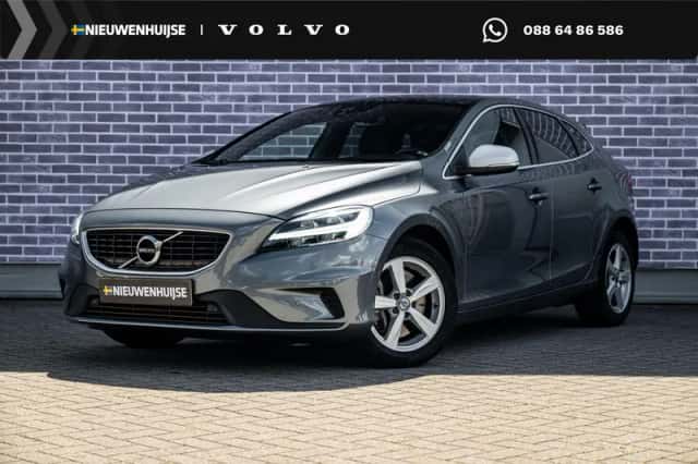 Volvo V40 (2019) thumbnail 1