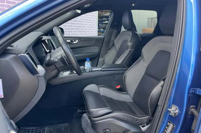 Volvo XC60 (2019) thumbnail 6