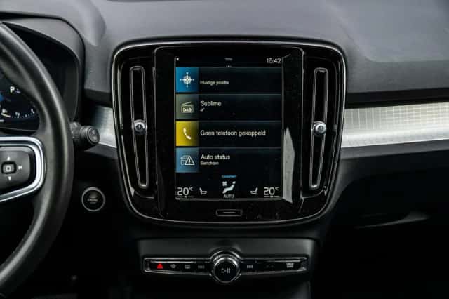 Volvo XC40 (2021) thumbnail 13