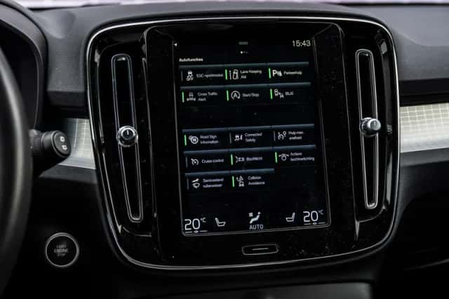 Volvo XC40 (2021) thumbnail 20