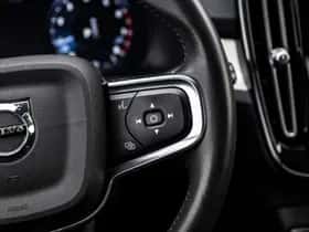 Volvo XC40 thumbnail 25