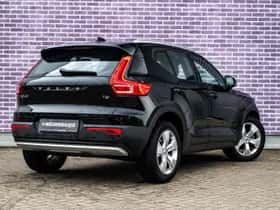 Volvo XC40 thumbnail 4