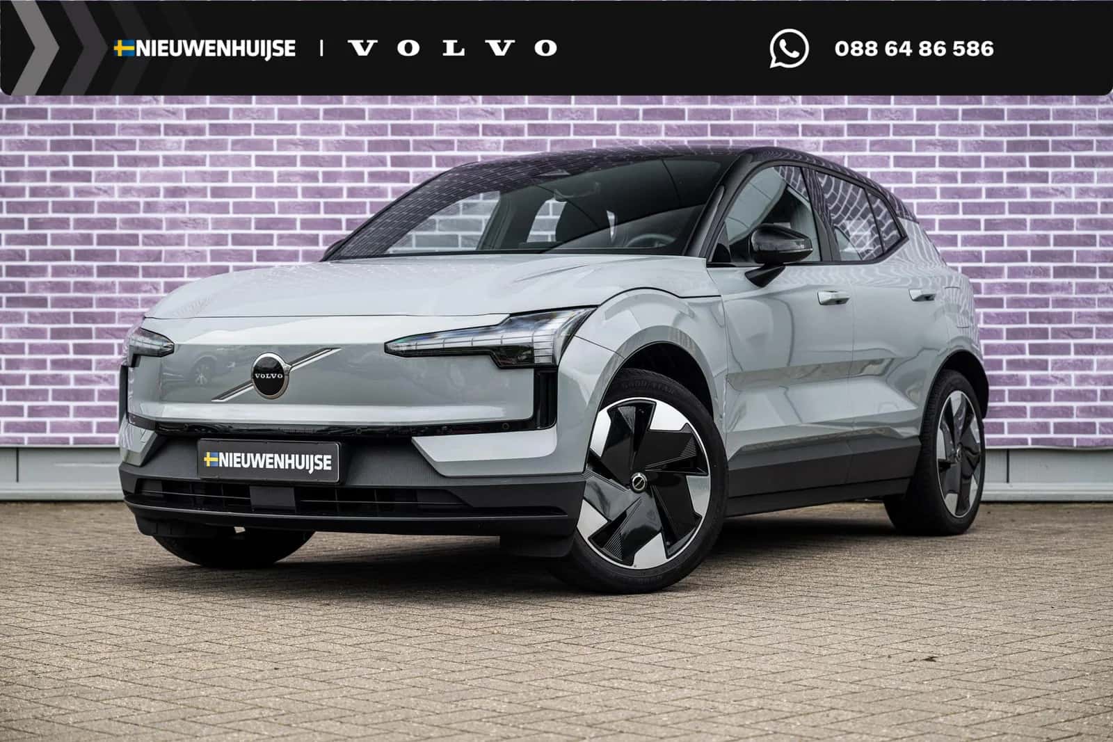 Volvo EX30 (2024) — foto 1