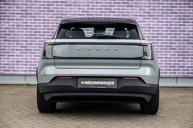 Volvo EX30 (2024) thumbnail 11