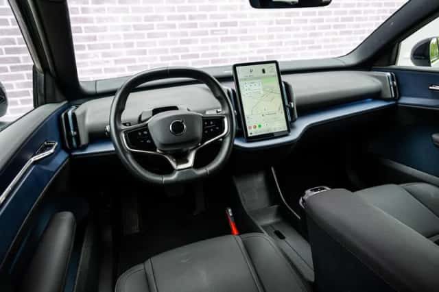 Volvo EX30 (2024) thumbnail 12