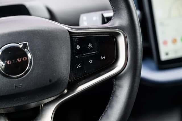 Volvo EX30 (2024) thumbnail 15