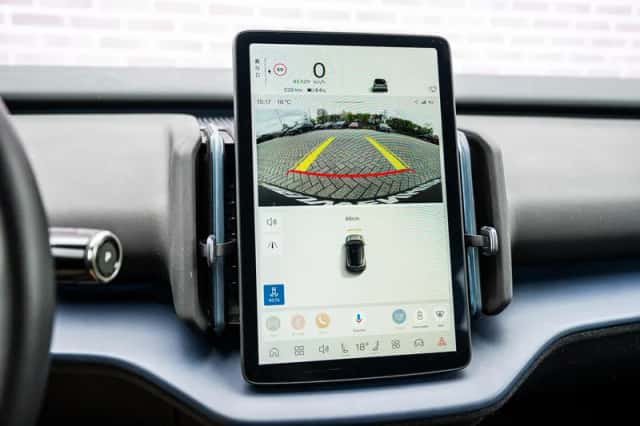 Volvo EX30 (2024) thumbnail 21