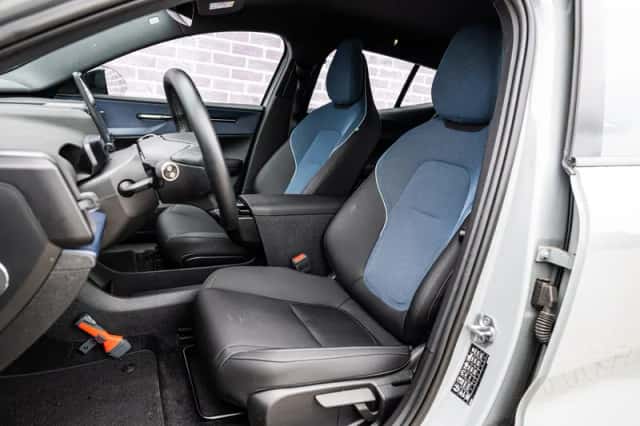 Volvo EX30 (2024) thumbnail 8