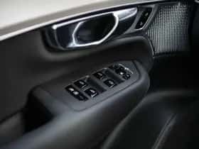 Volvo XC90 thumbnail 26