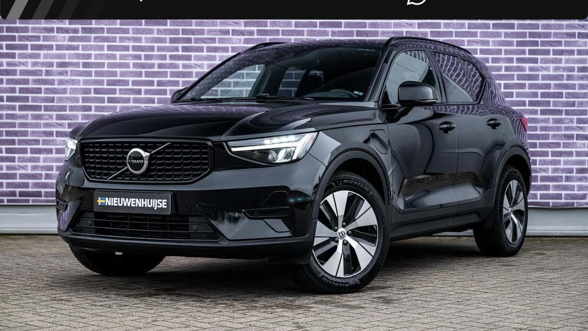 Volvo XC40 — foto 1