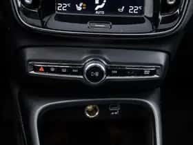 Volvo XC40 thumbnail 25