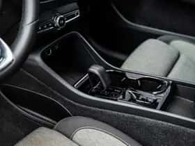 Volvo XC40 thumbnail 31