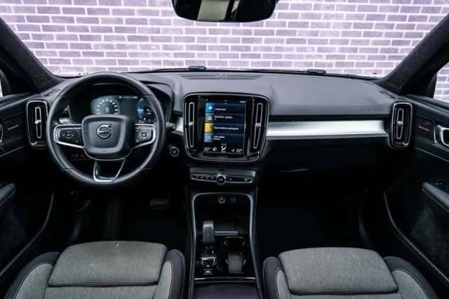 Volvo XC40 (2023) thumbnail 7