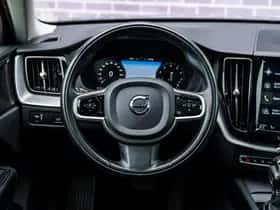 Volvo XC60 thumbnail 5