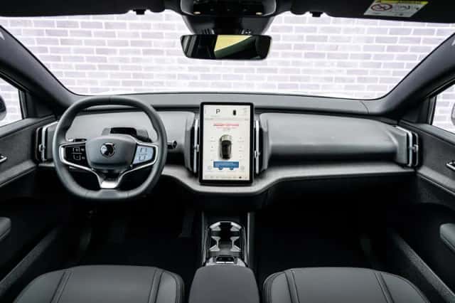 Volvo EX30 (2026) thumbnail 5