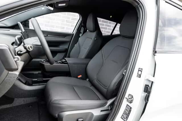 Volvo EX30 (2026) thumbnail 6
