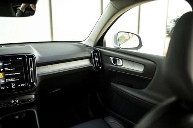 Volvo XC40 (2021) thumbnail 13