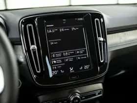 Volvo XC40 thumbnail 22