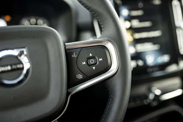 Volvo XC40 (2021) thumbnail 25