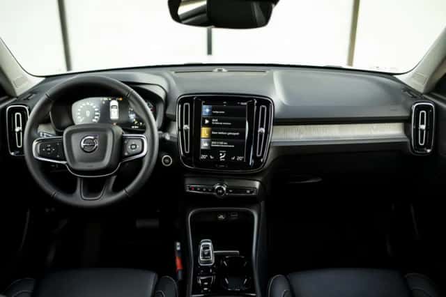 Volvo XC40 (2021) thumbnail 6