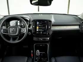 Volvo XC40 thumbnail 6