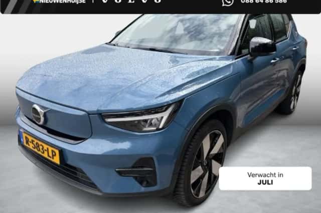 Volvo XC40 (2022) thumbnail 1