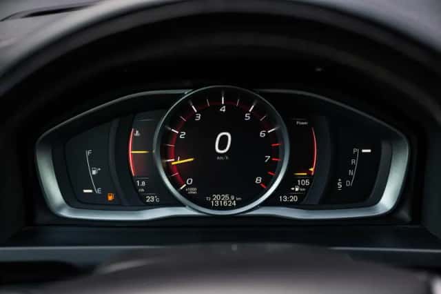 Volvo V60 (2018) thumbnail 12