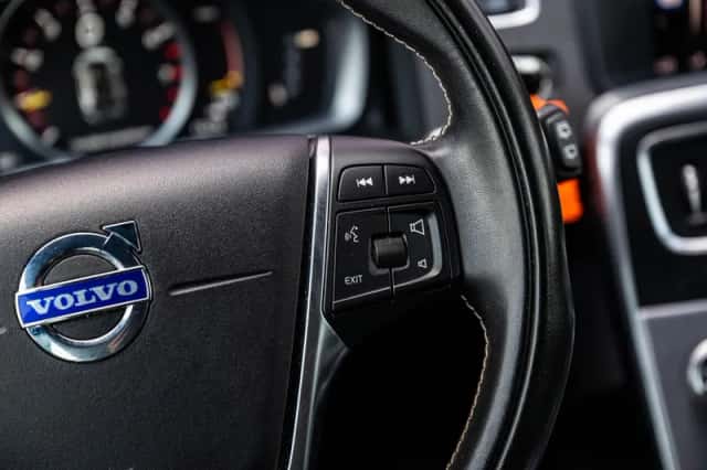 Volvo V60 (2018) thumbnail 24