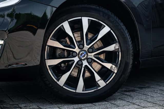 Volvo V60 (2018) thumbnail 30