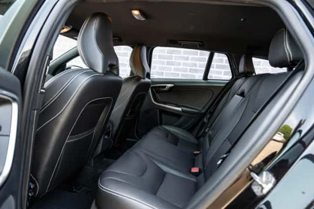 Volvo V60 (2018) thumbnail 8