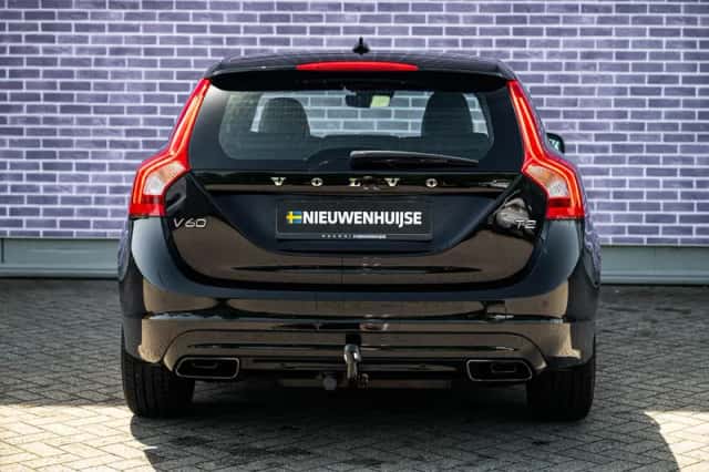 Volvo V60 (2018) thumbnail 10
