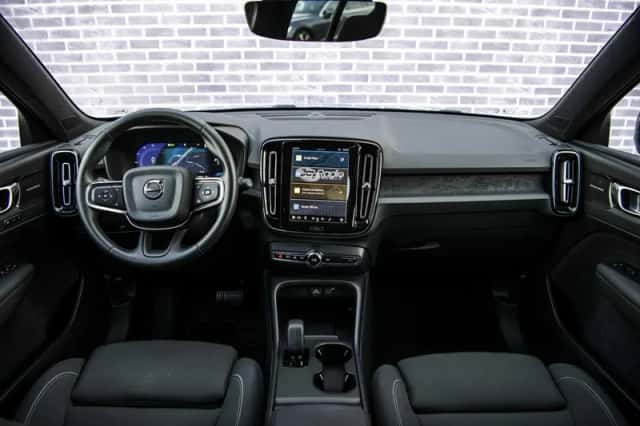 Volvo EX40 (2026) thumbnail 6