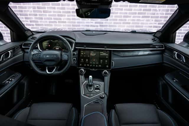 Lynk & Co 01 (2025) thumbnail 5