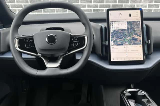 Volvo EX30 (2026) thumbnail 4
