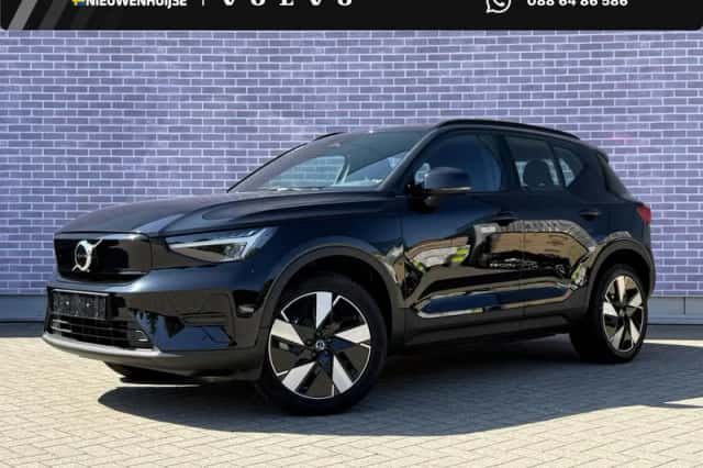 Volvo XC40 (2024) thumbnail 1