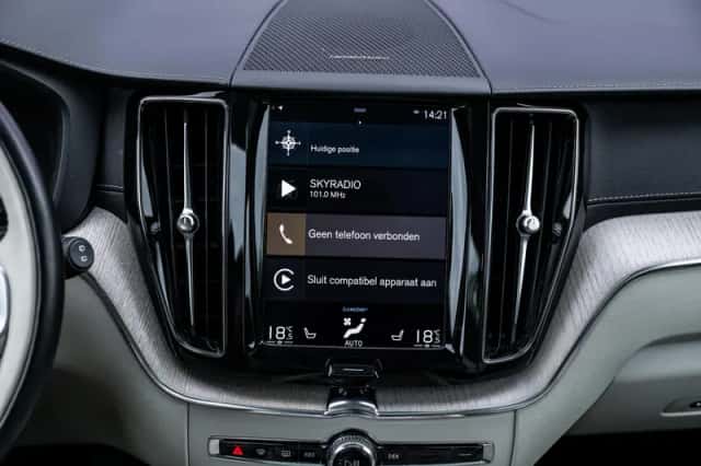 Volvo XC60 (2019) thumbnail 13