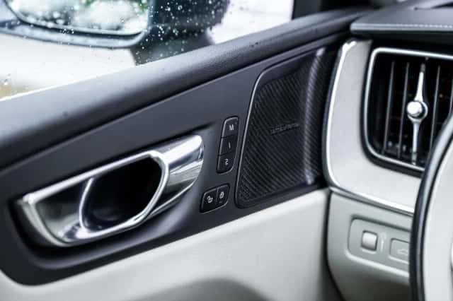 Volvo XC60 (2019) thumbnail 27