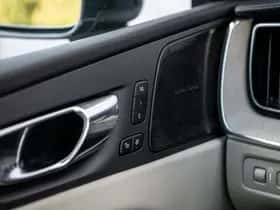 Volvo XC60 thumbnail 35