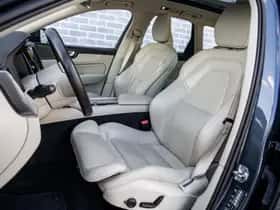Volvo XC60 thumbnail 8