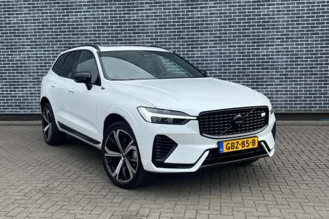 Volvo XC60 (2023) thumbnail 2