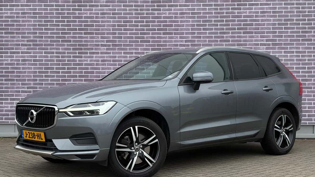 Volvo XC60 — foto 1