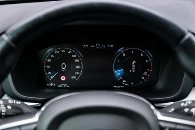 Volvo XC60 (2020) thumbnail 12