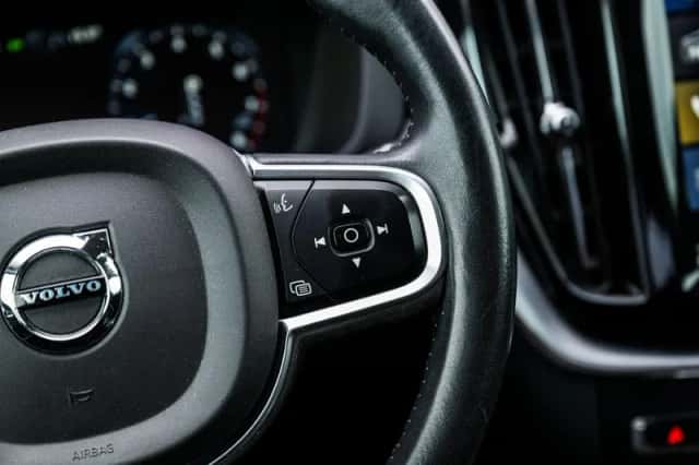 Volvo XC60 (2020) thumbnail 21