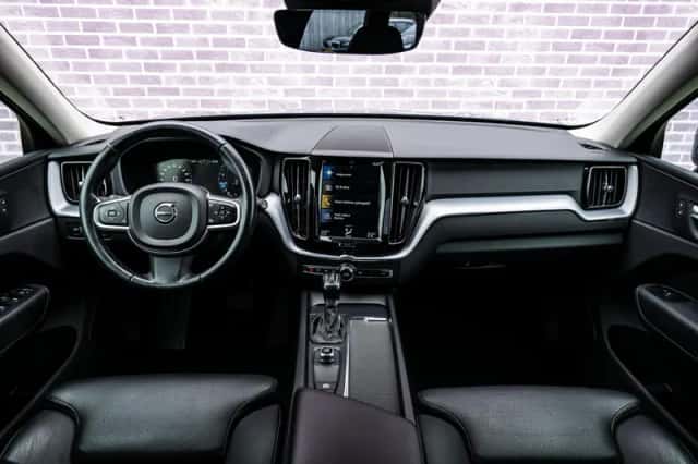 Volvo XC60 (2020) thumbnail 6