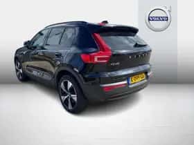 Volvo XC40 (2020) thumbnail 3