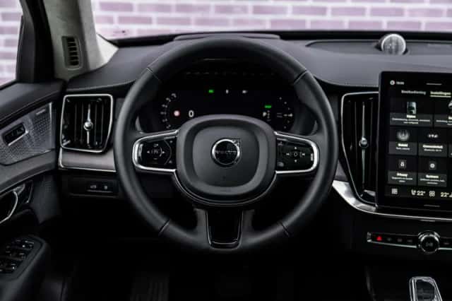 Volvo XC90 (2026) thumbnail 3