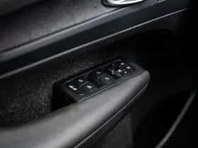 Volvo C40 (2023) thumbnail 23